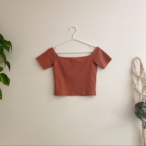 Aritzia Wilfred Free crop top